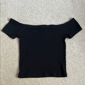 Forever 21 Black Off-Shoulder Crop Top